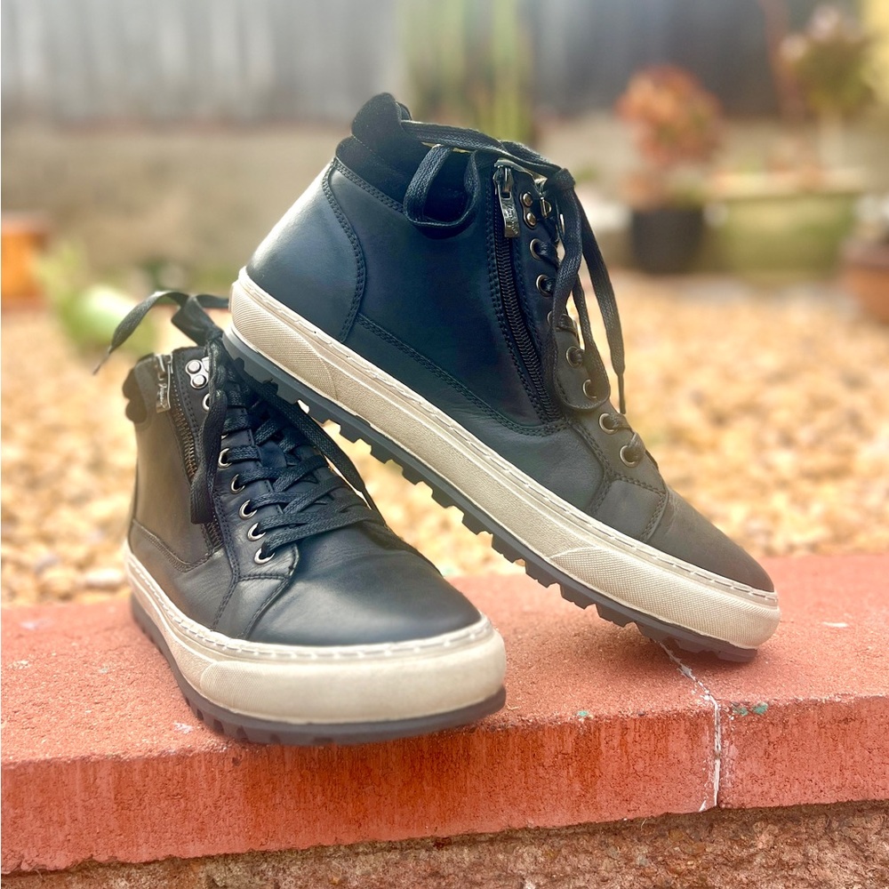 Joussen Men's Black High-Top Lace & Zip Sneakers - Picture 7 of 8